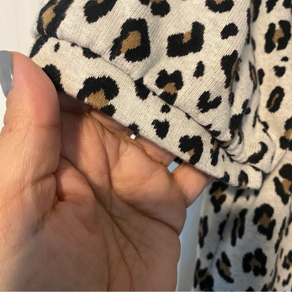 LOFT Leopard Print Puff Sleeve Top - Picture 5 of 9